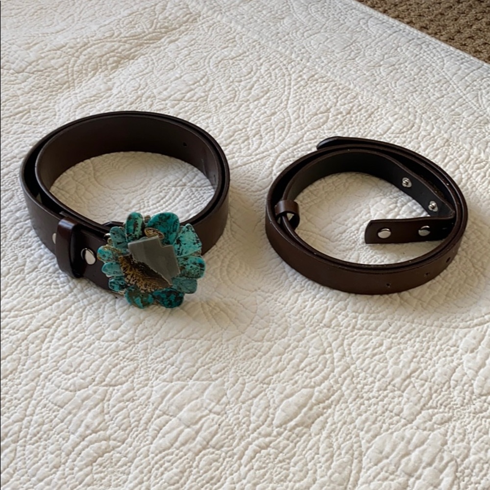 Beautiful Turquoise Stone Belt Buckle - Picture 4 of 8